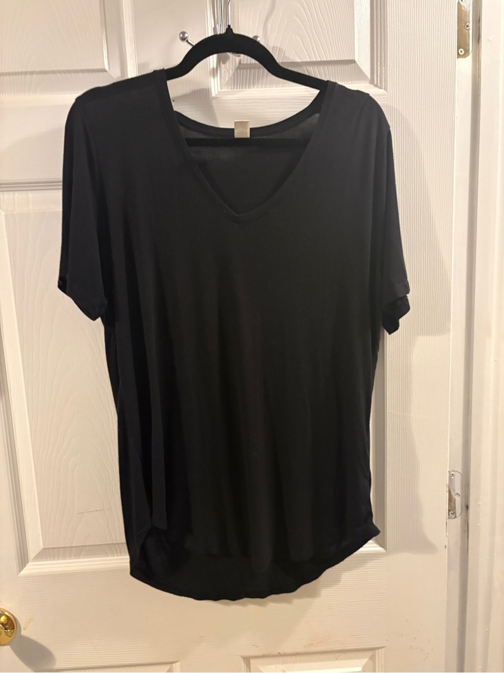 Old Navy Black V-Neck Short Sleeve Tee